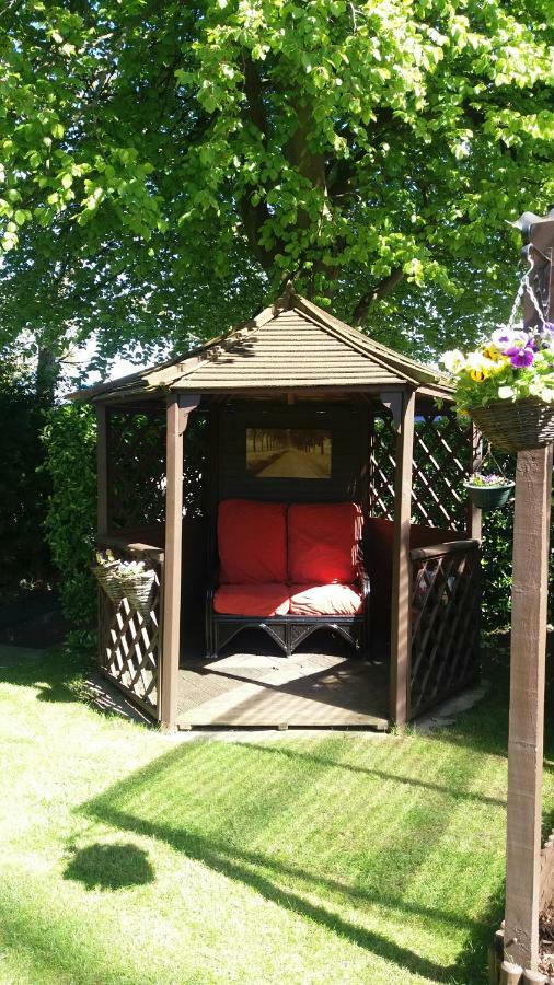Barrie Guest House Barrow-in-Furness Exterior photo